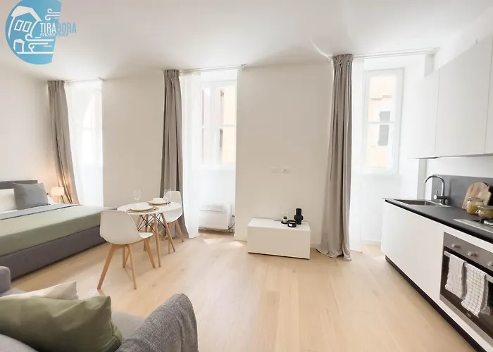 Cavana 4 Tirabora Short Rent 트리에스테